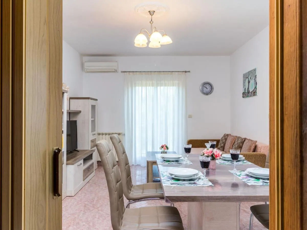Holiday Home Kristina By Interhome Višnjan 0*,